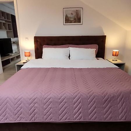 Simona Apartament Palas Mall Яш Екстериор снимка