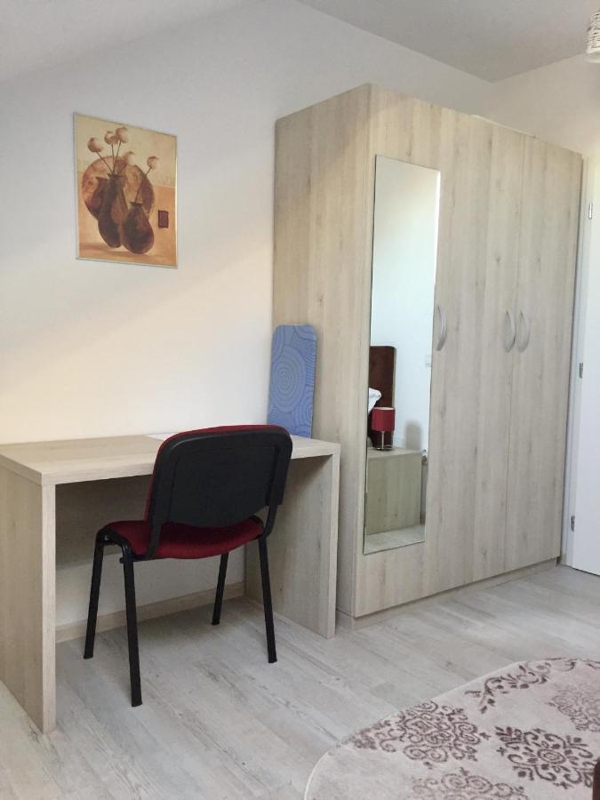 Simona Apartament Palas Mall Яш Екстериор снимка