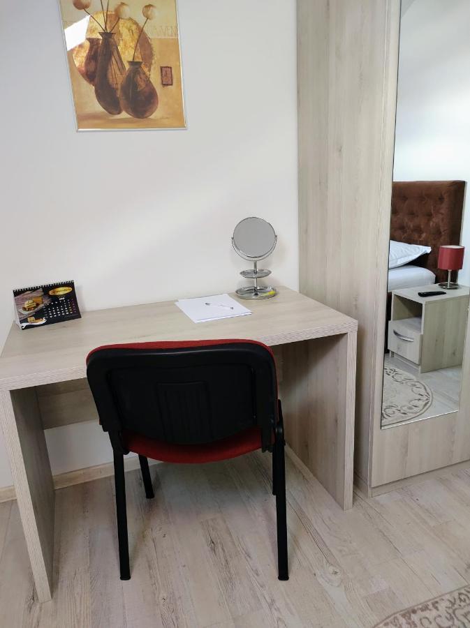 Simona Apartament Palas Mall Яш Екстериор снимка